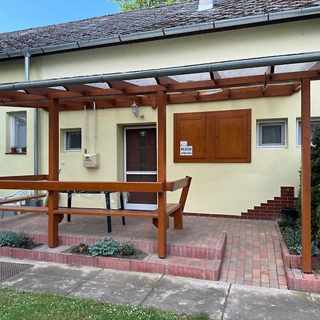 Platan Apartman Marcali Exterior foto